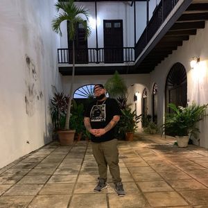 Meet your Posher, Adam